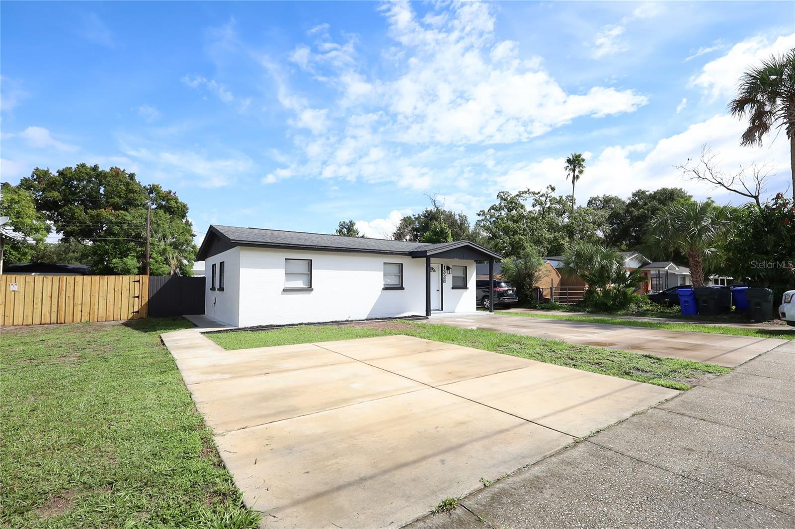 1328 E Parker St, Lakeland, FL 33801 photo