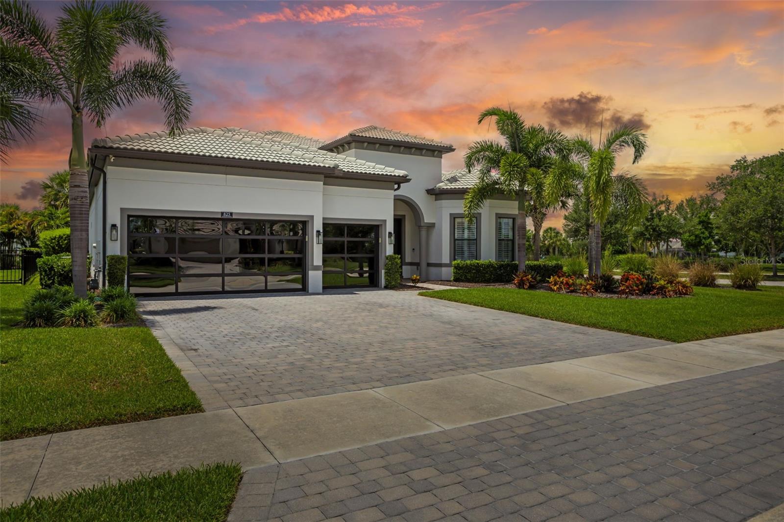 825 Seascape Pl, Sarasota, FL 34240 photo
