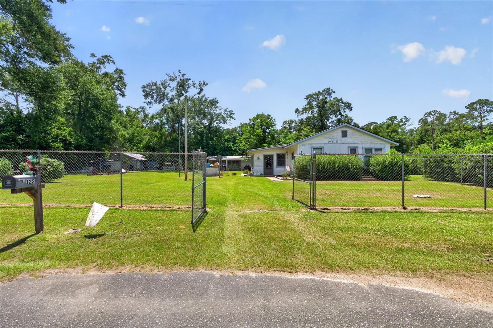 122 Hilty Cir, Wewahitchka, FL 32465