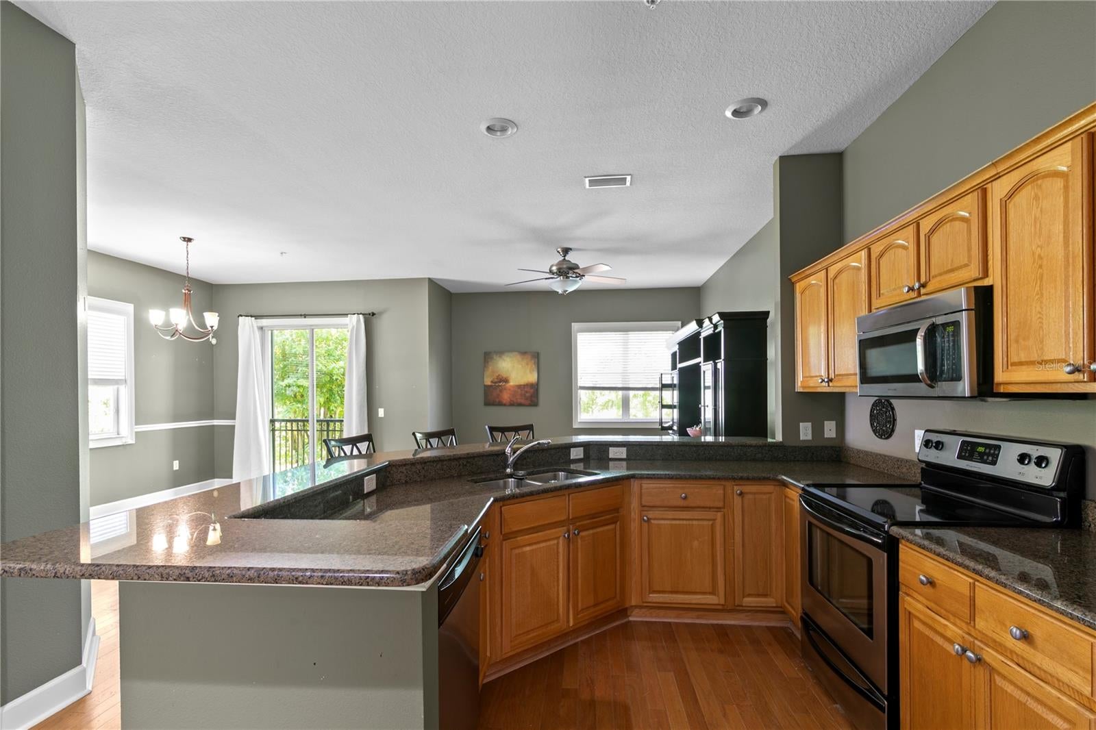 11504 Bellamar St, Tampa, FL 33637 photo