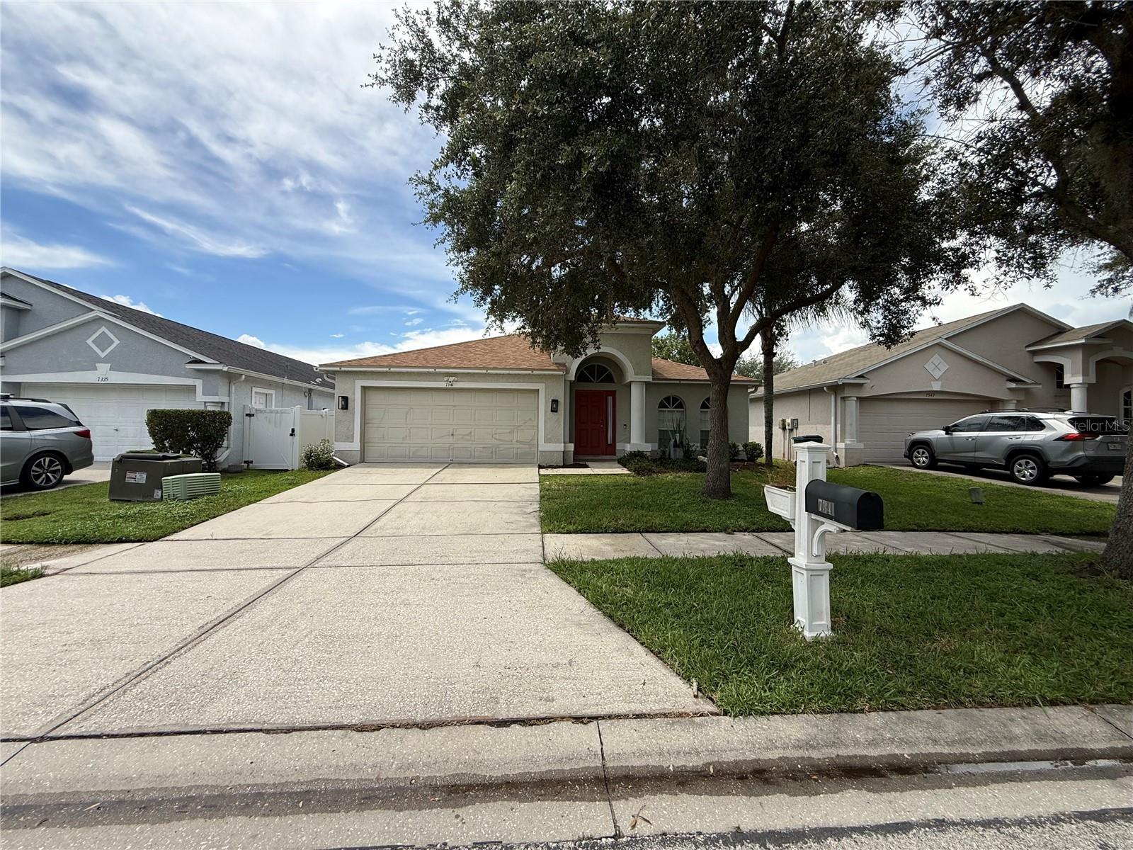 7341 Pulteney Dr, Wesley Chapel, FL 33545 photo
