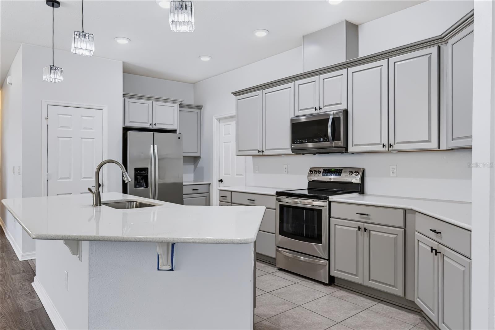 4721 Grassendale Terrace, Sanford, FL 32771 photo