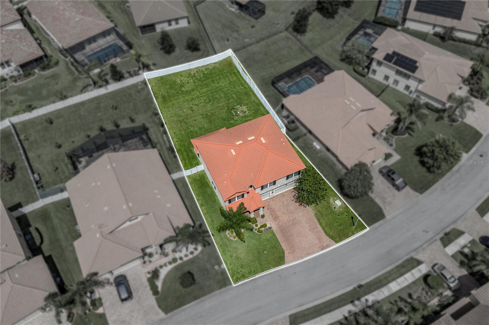 1902 Via Lago Dr, Lakeland, FL 33810 photo