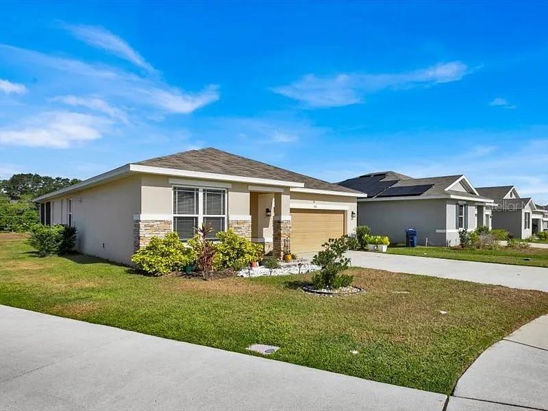 380 Lake Smart Cir, Winter Haven, FL 33881