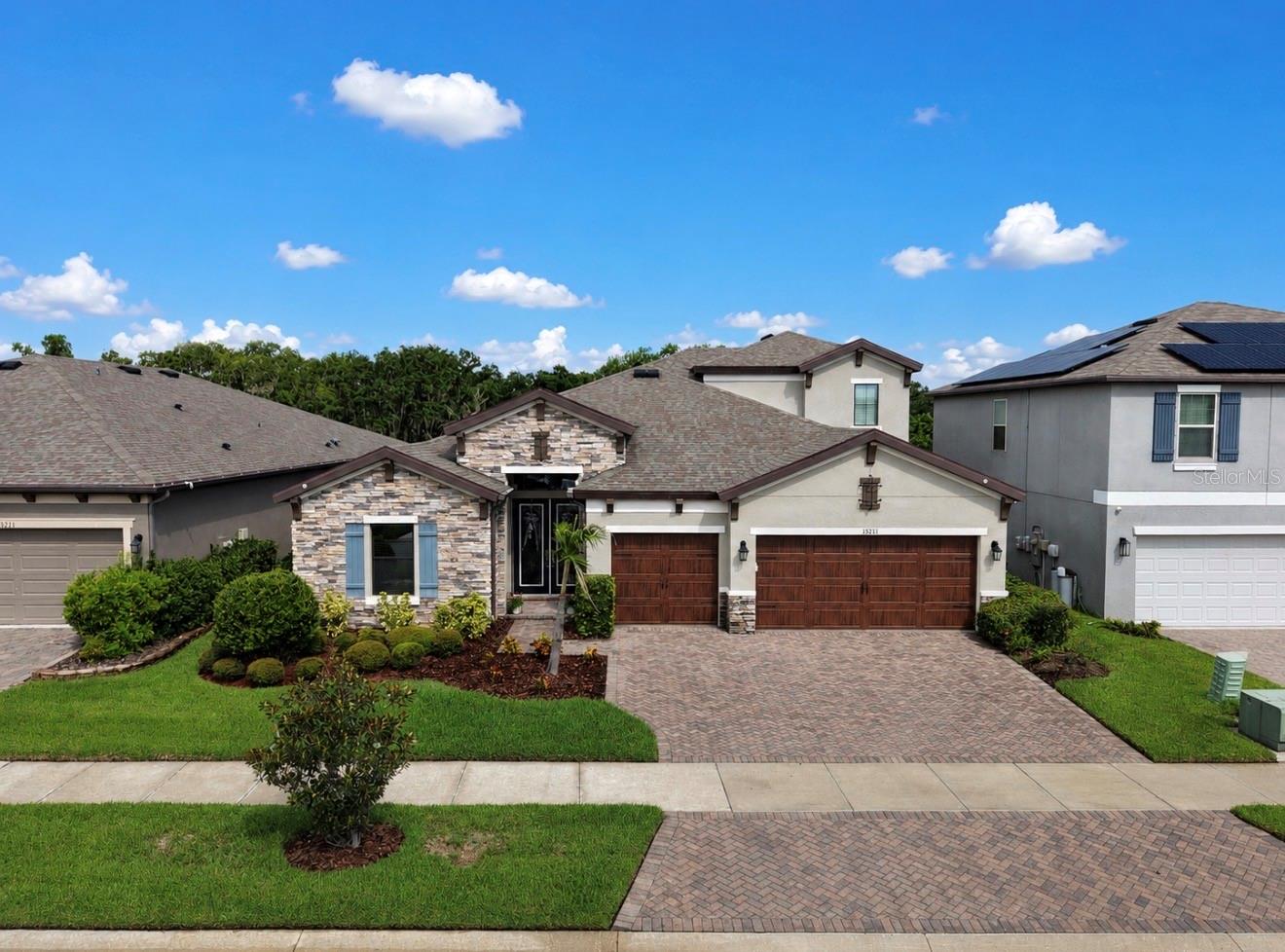 13211 Wildflower Meadow Dr, Riverview, FL 33579