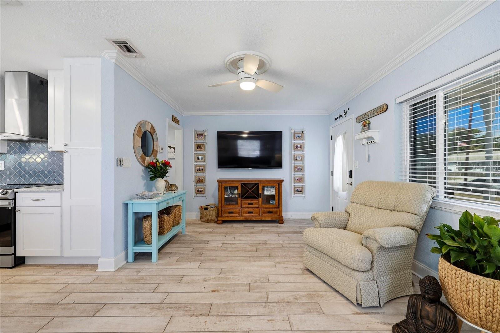 712 S Glenwood Ave, Clearwater, FL 33756 photo