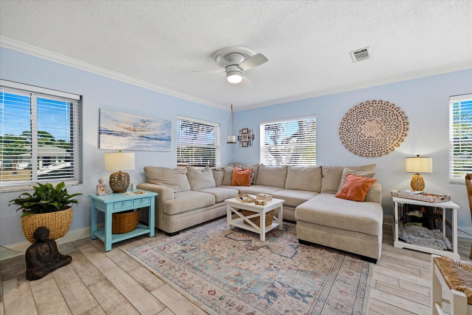 712 S Glenwood Ave, Clearwater, FL 33756 photo