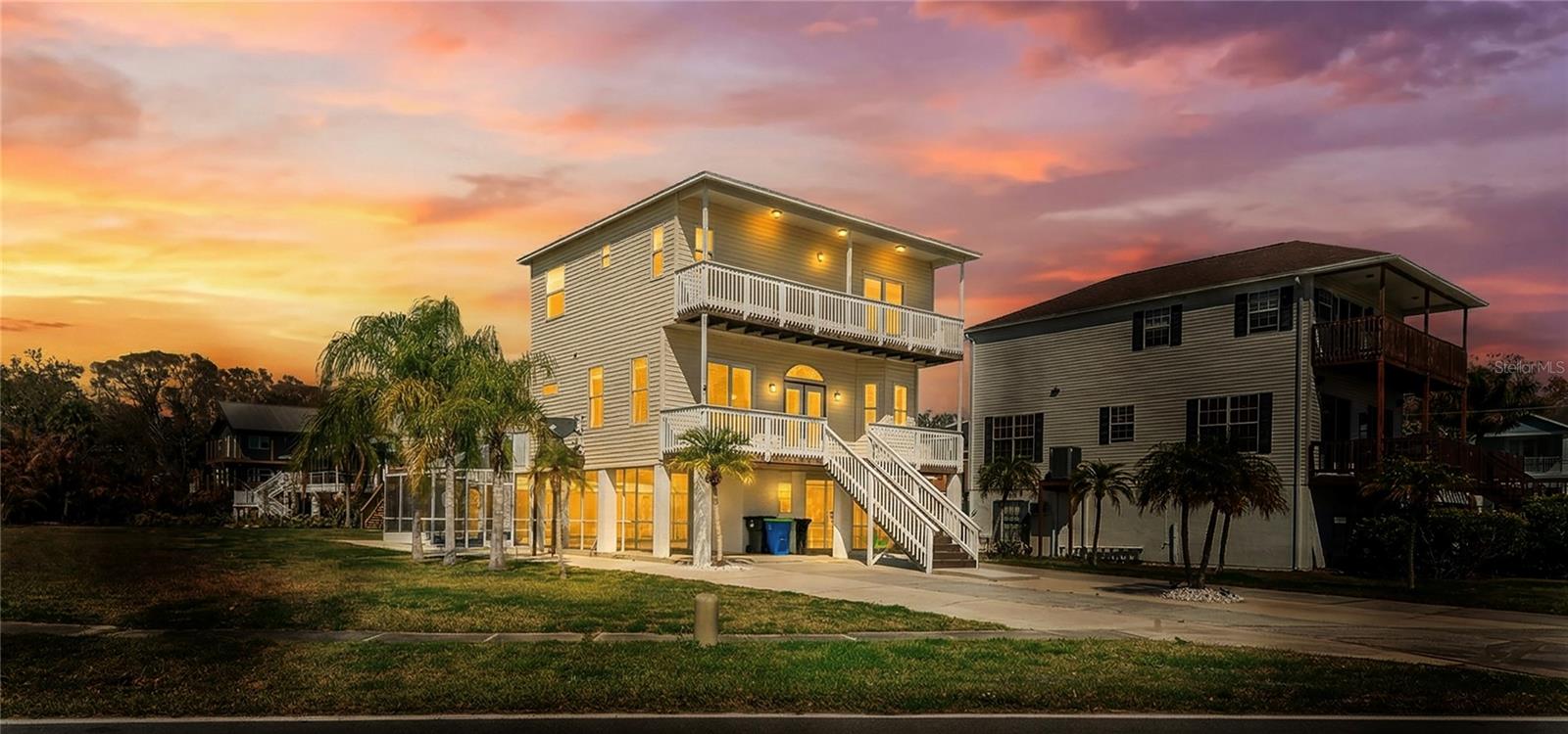 402 Shore Dr, Oldsmar, FL 34677 photo