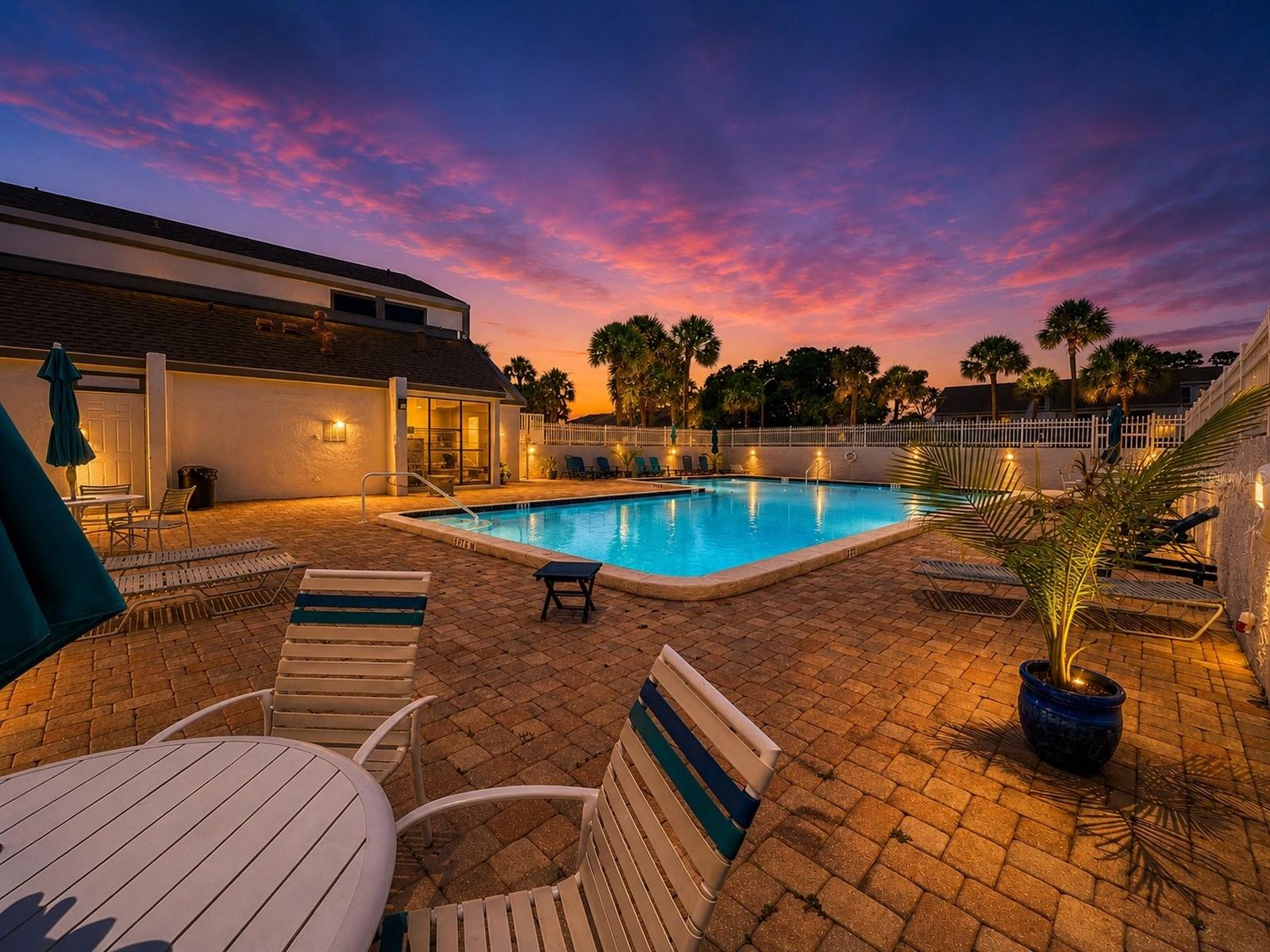 2117 Lakewood Club Dr #7 N, Saint Petersburg, FL 33712 photo