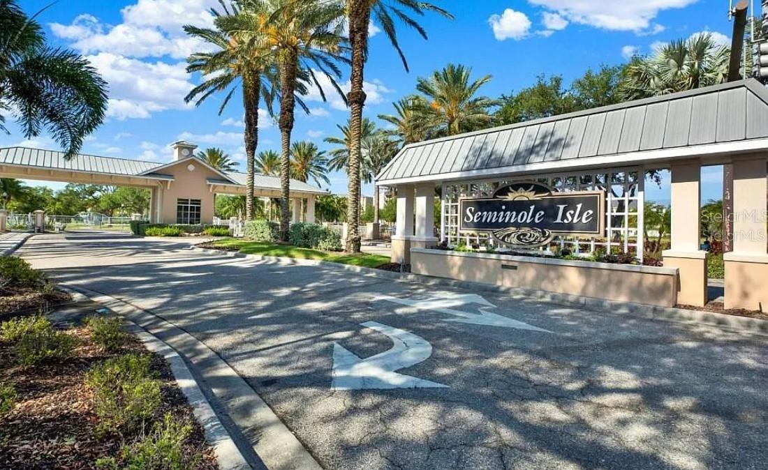 7350 Marathon Dr, Seminole, FL 33777 photo