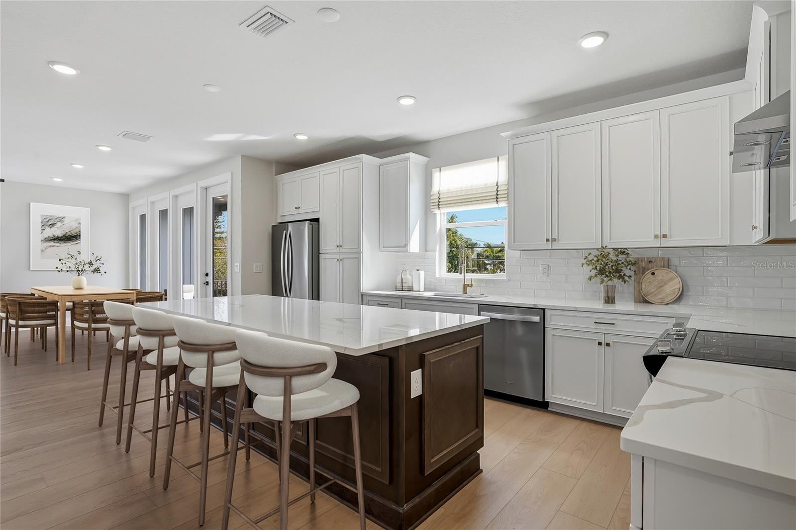 3005 1 Ave, Saint Petersburg, FL 33713 photo