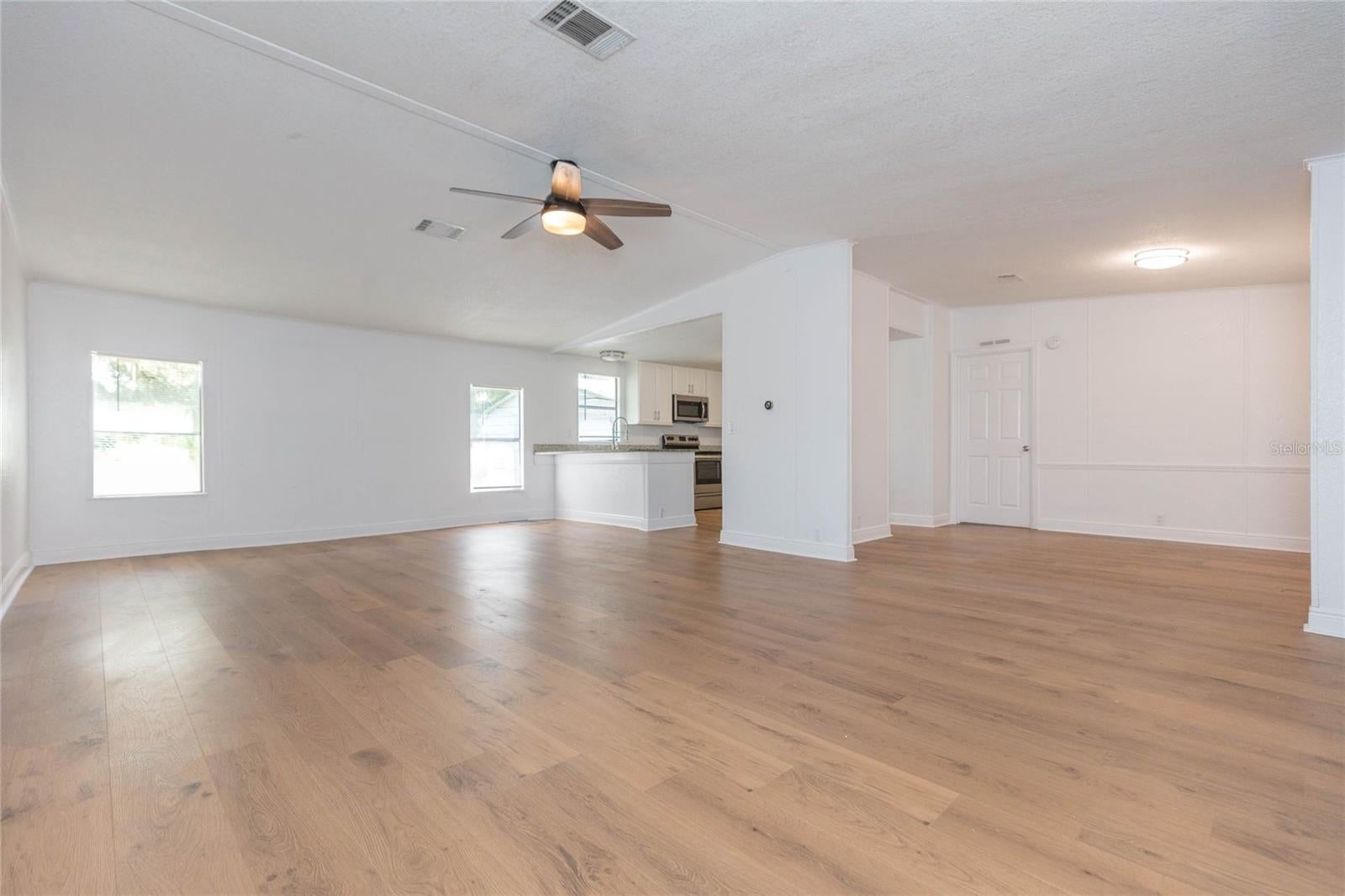 2250 Nichols Rd, Lithia, FL 33547 photo