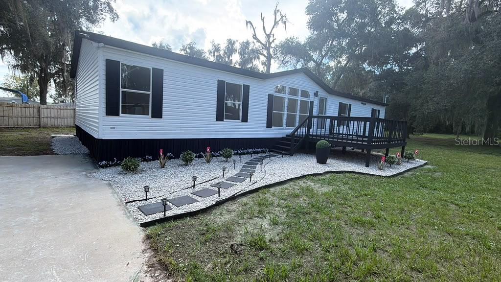 1155 Beach Park Dr, Inverness, FL 34453