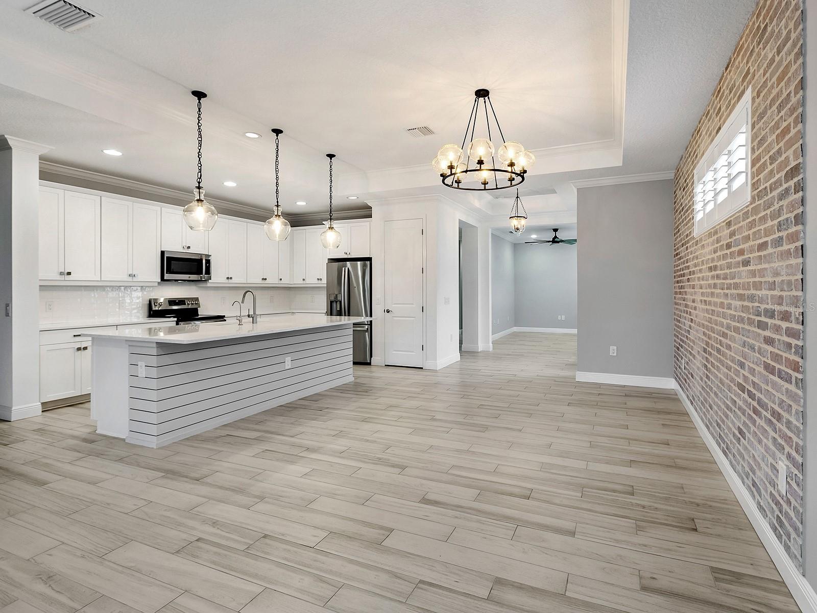 1010 Crosswind Ave, Sarasota, FL 34240 photo