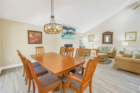 Single Family Residence in SARASOTA FL 752 TROPICAL CIRCLE 10.jpg