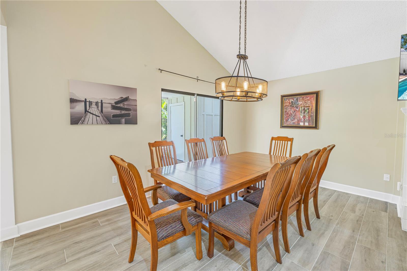 Single Family Residence in SARASOTA FL 752 TROPICAL CIRCLE 11.jpg