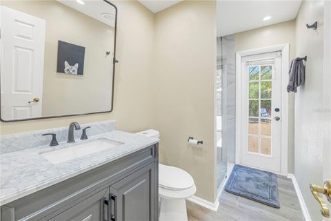 Single Family Residence in SARASOTA FL 752 TROPICAL CIRCLE 24.jpg