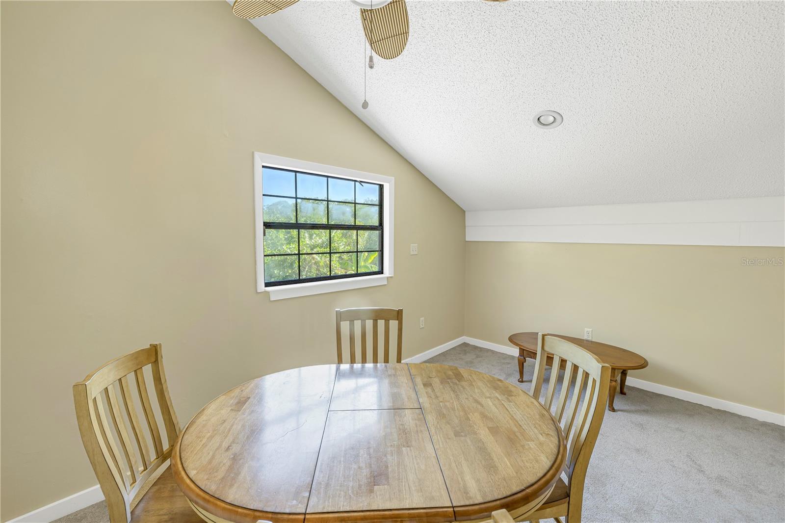 Single Family Residence in SARASOTA FL 752 TROPICAL CIRCLE 20.jpg