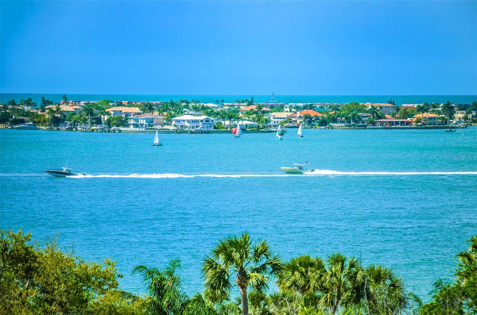 139 Bluff View Drive 407, Belleair Bluffs, FL 33770
