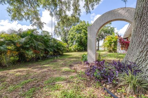 Single Family Residence in DADE CITY FL 35836 LAKESHORE DRIVE 30.jpg