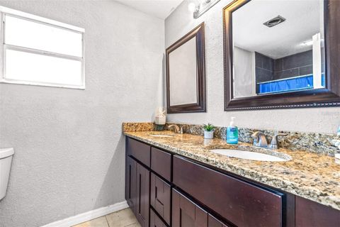 Single Family Residence in DADE CITY FL 35836 LAKESHORE DRIVE 14.jpg
