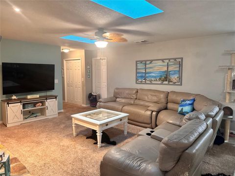 Single Family Residence in DADE CITY FL 35836 LAKESHORE DRIVE 9.jpg