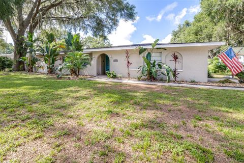 Single Family Residence in DADE CITY FL 35836 LAKESHORE DRIVE 2.jpg