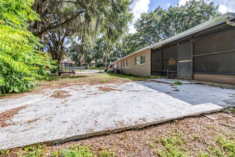 Single Family Residence in DADE CITY FL 35836 LAKESHORE DRIVE 28.jpg