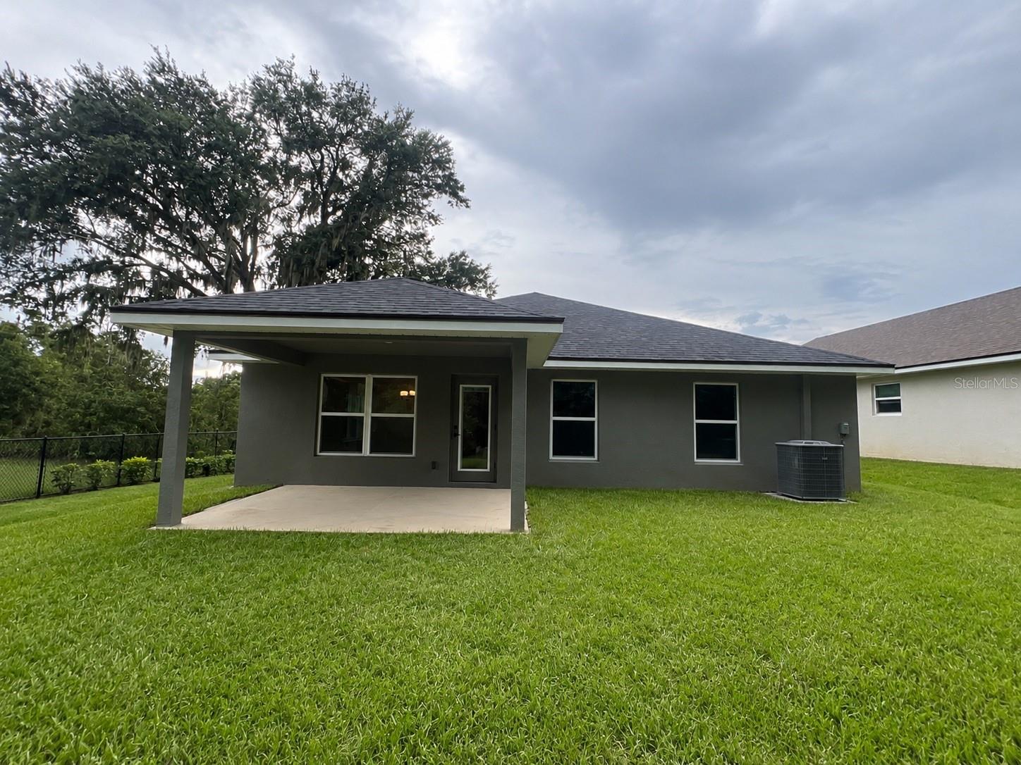 12964 Kent Bradley St, Dade City, FL 33525 photo
