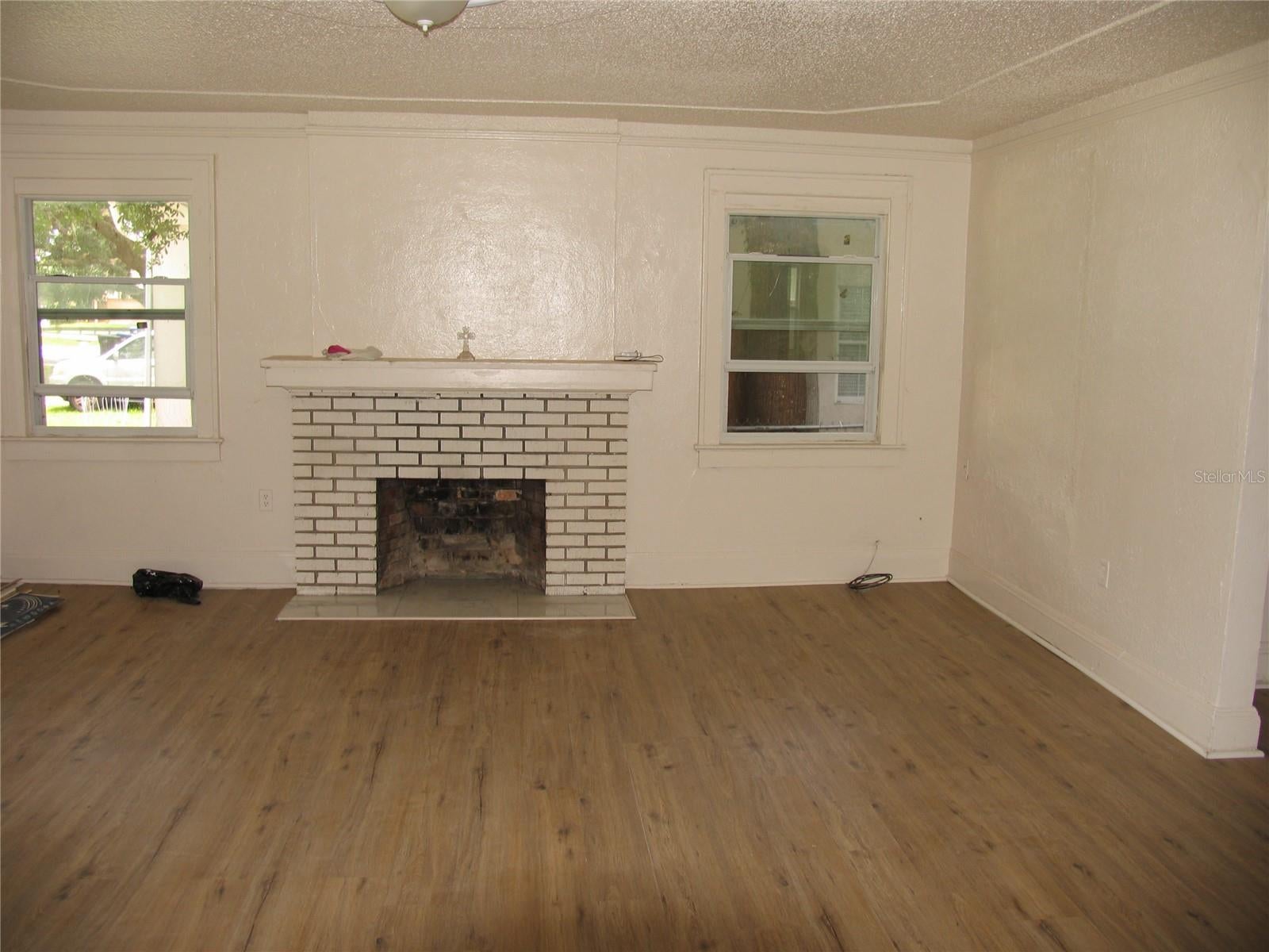 323 Dover St, Orlando, FL 32811 photo