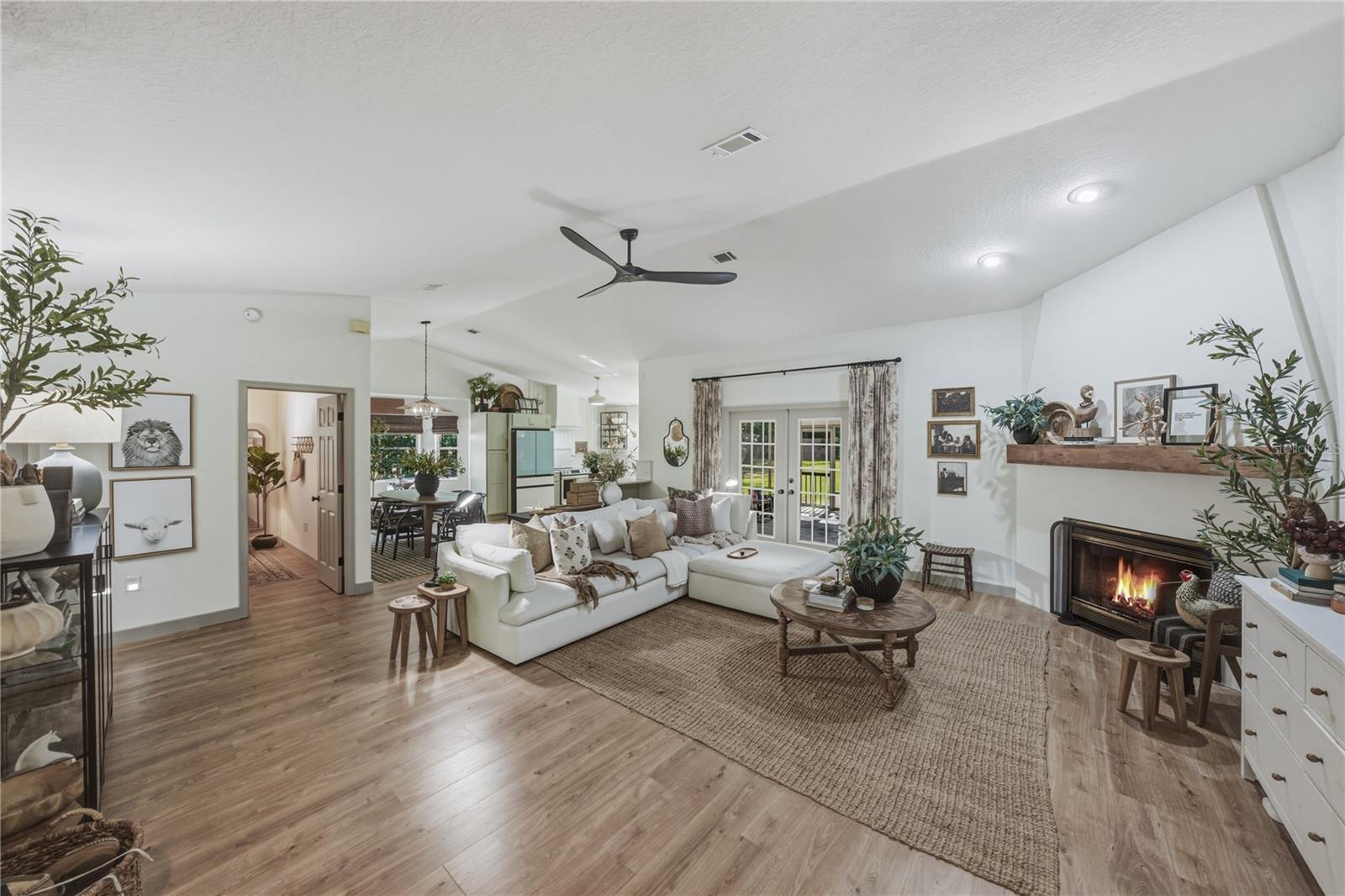 9091 Mcintyre Rd, Brooksville, FL 34601 photo