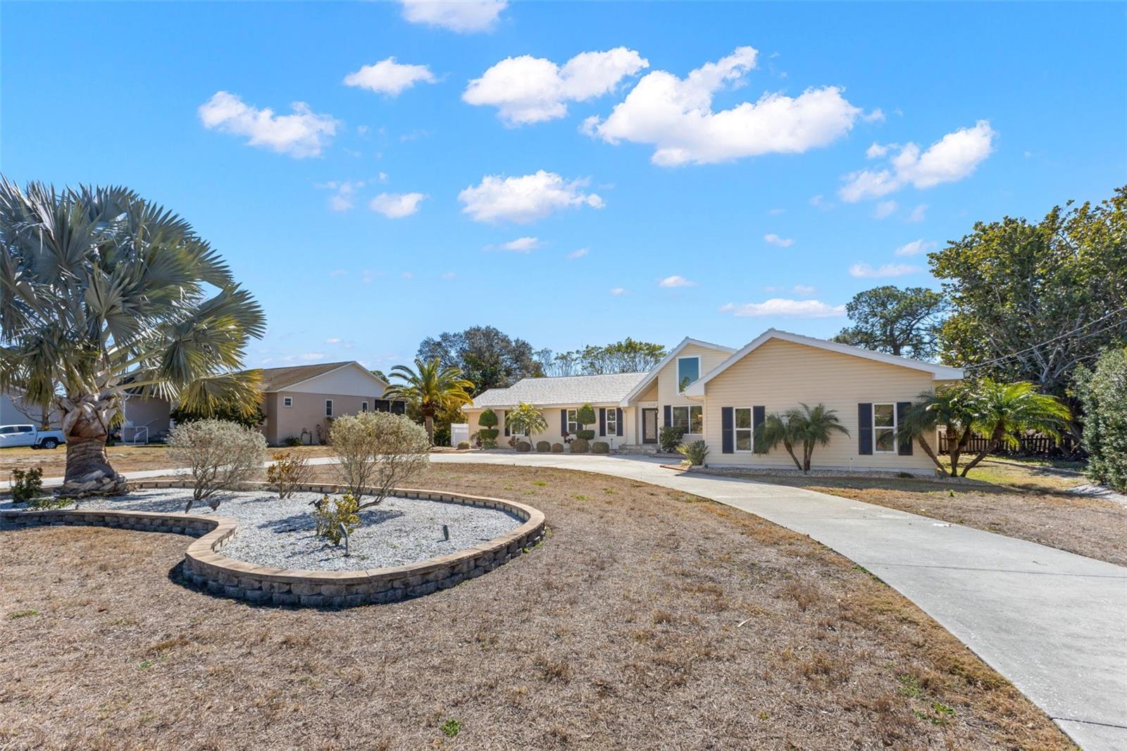 2138 Bayou Dr, Holiday, FL 34691 photo