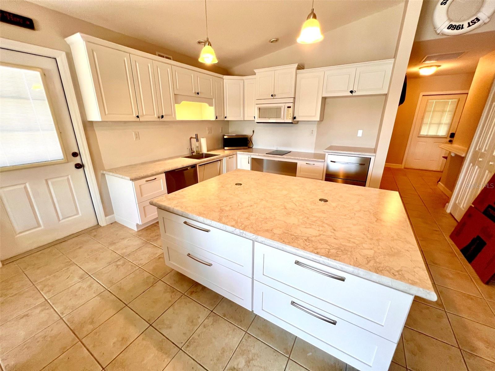 47 49 Hatchett Creek Rd, Venice, FL 34285 photo