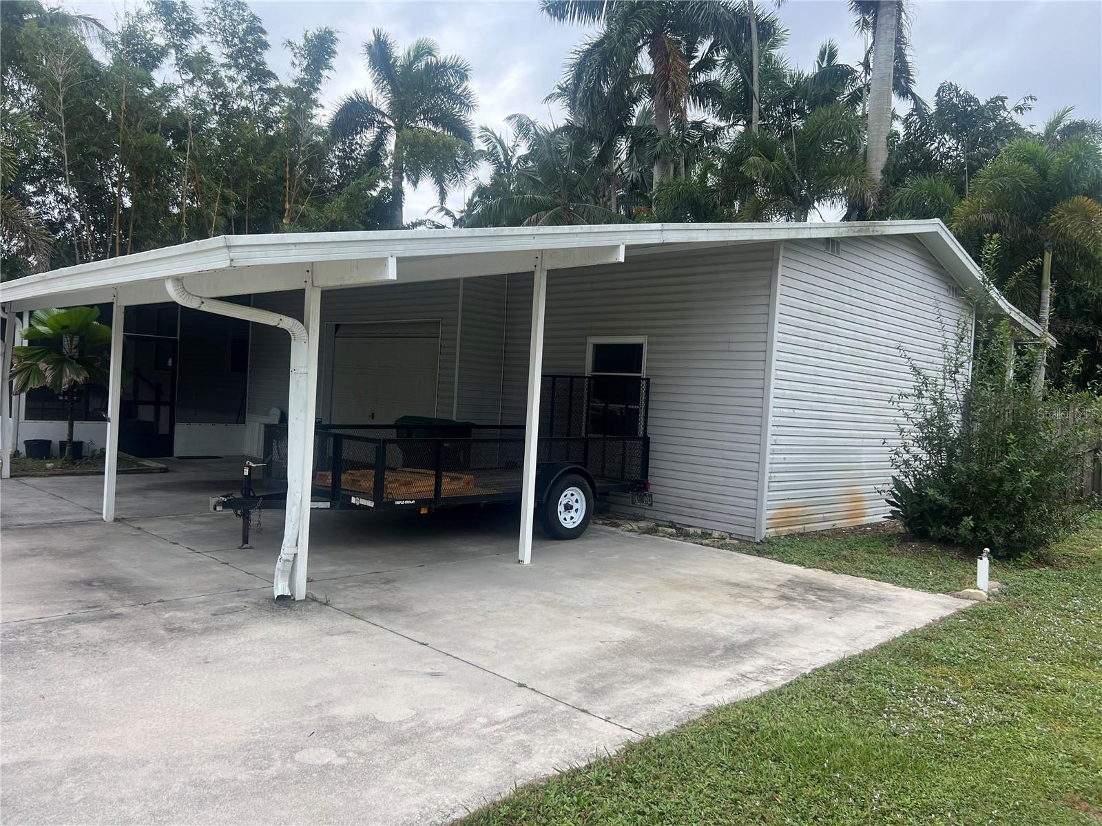2833 SE 18 Terrace, Okeechobee, FL 34974 photo
