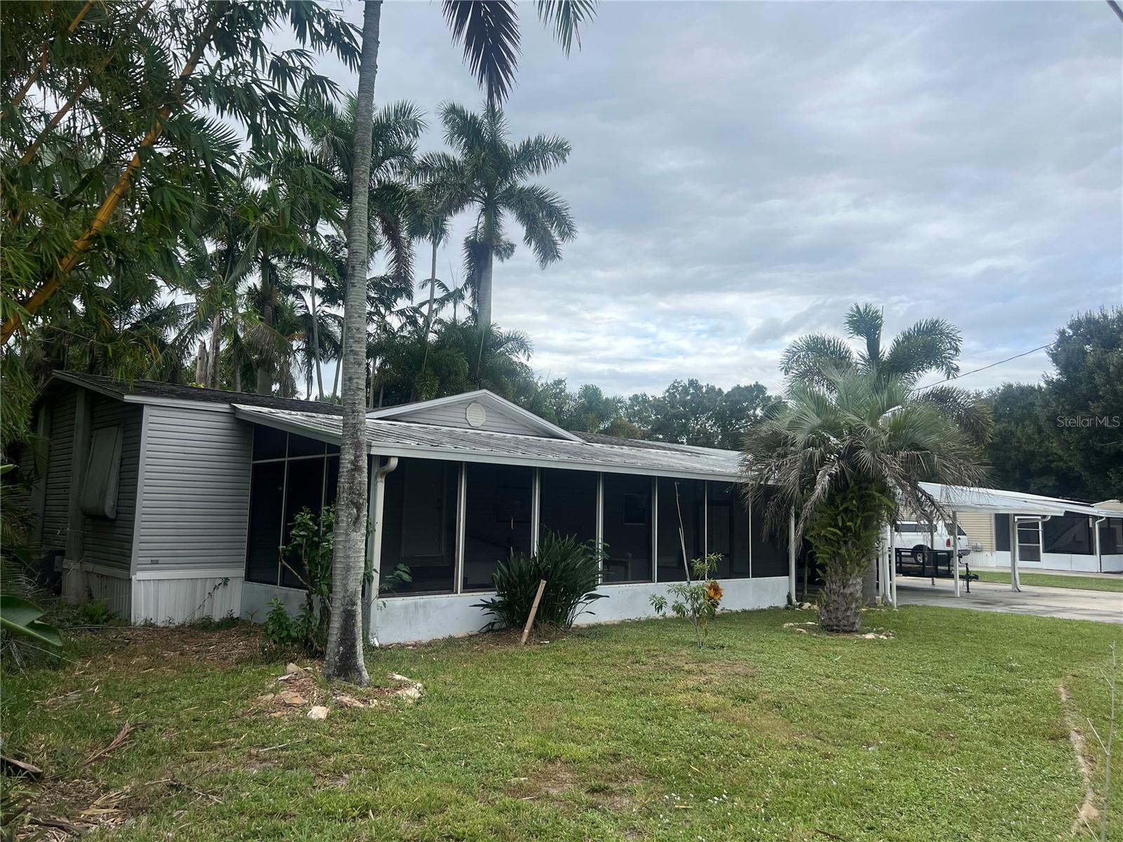 2833 SE 18 Terrace, Okeechobee, FL 34974 photo