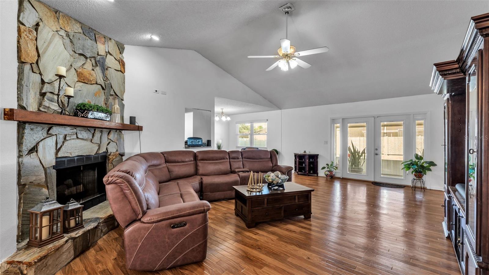 5249 Nichols Dr, Lakeland, FL 33812 photo