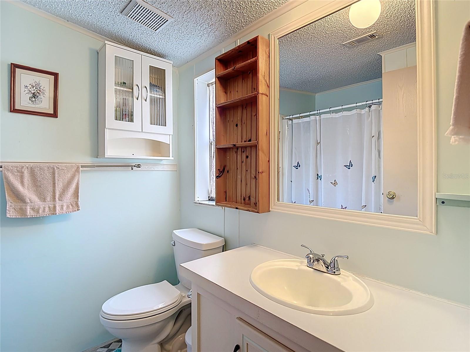 Manufactured Home in DADE CITY FL 10033 WELLINGTON AVENUE 26.jpg