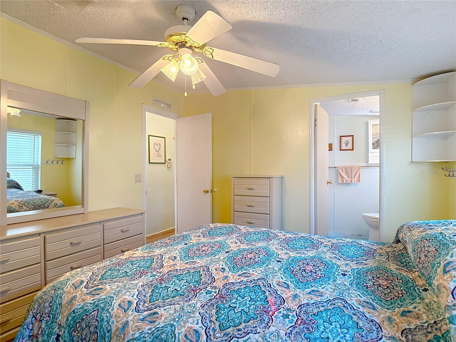 Manufactured Home in DADE CITY FL 10033 WELLINGTON AVENUE 25.jpg