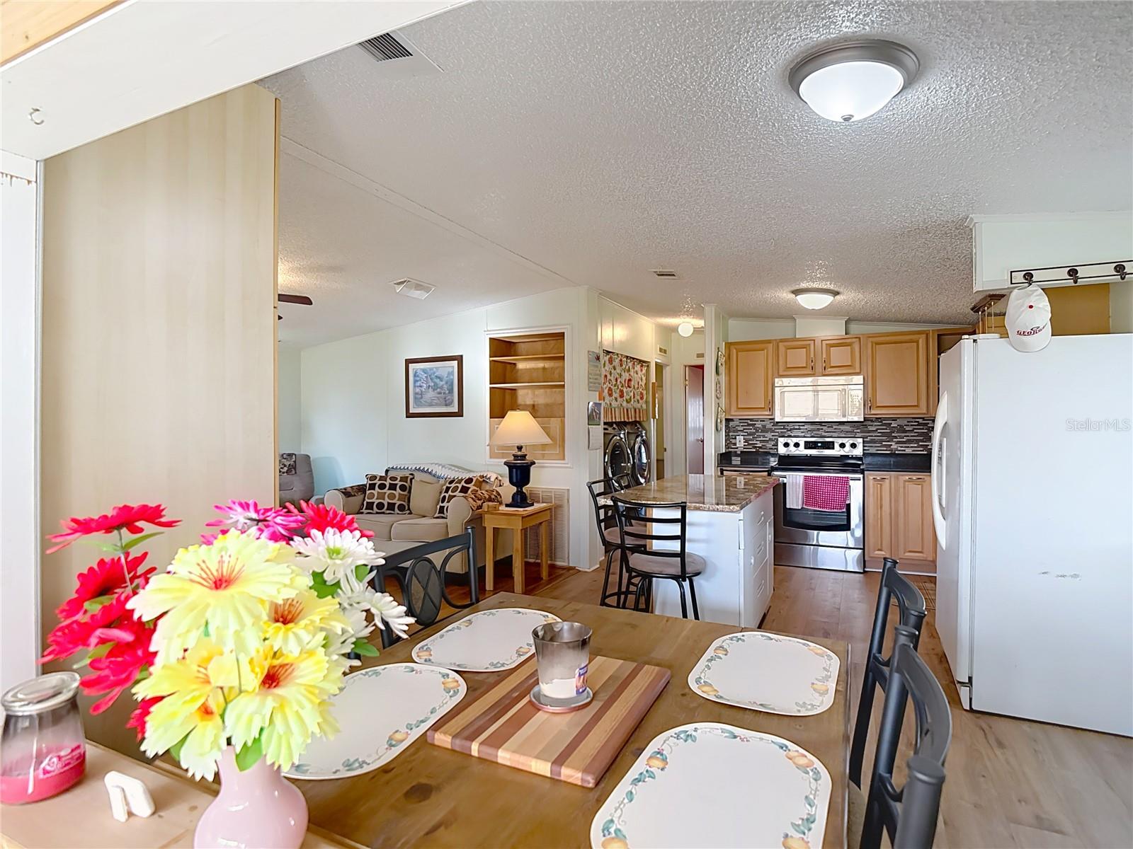 Manufactured Home in DADE CITY FL 10033 WELLINGTON AVENUE 17.jpg