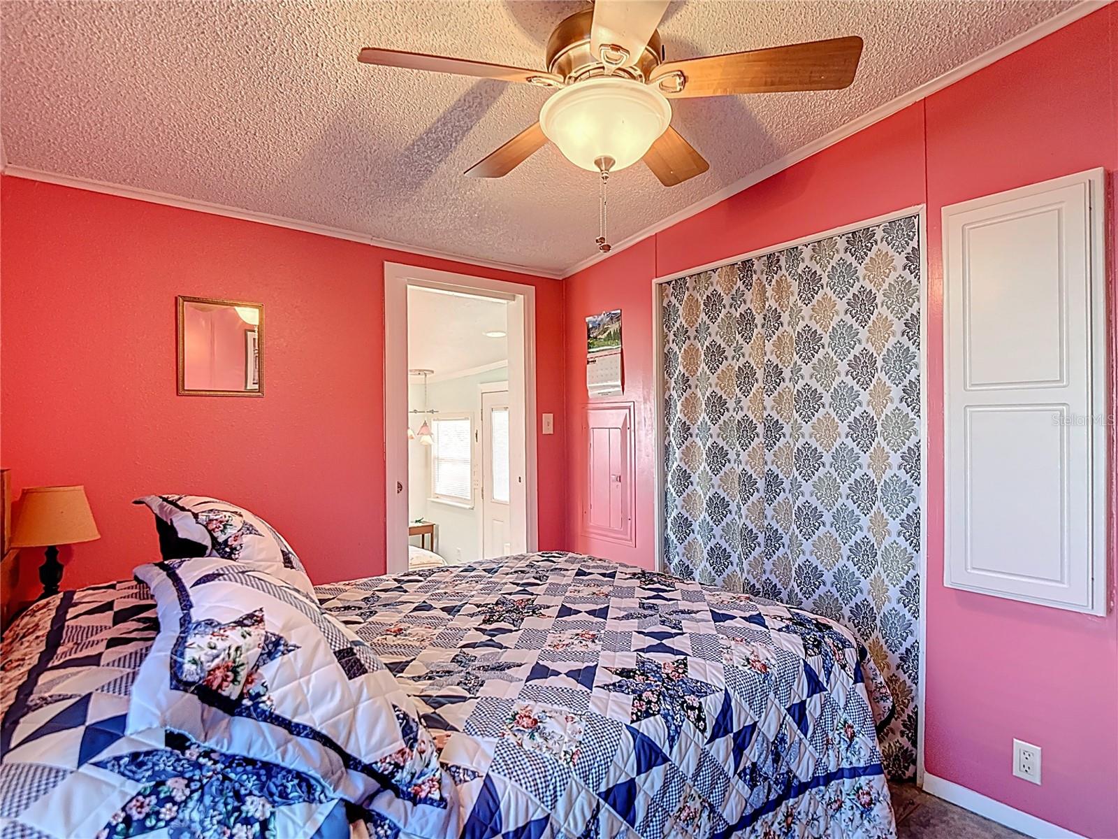 Manufactured Home in DADE CITY FL 10033 WELLINGTON AVENUE 28.jpg
