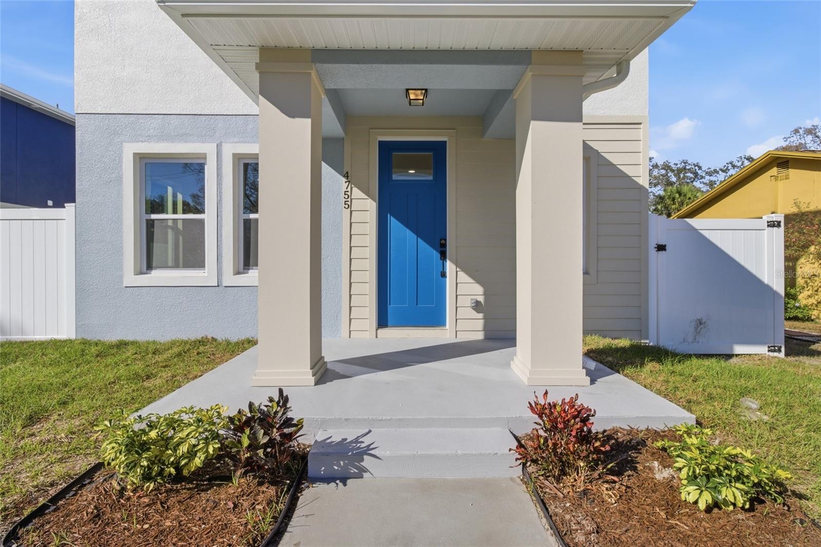 4755 11 Ave, Saint Petersburg, FL 33711 photo