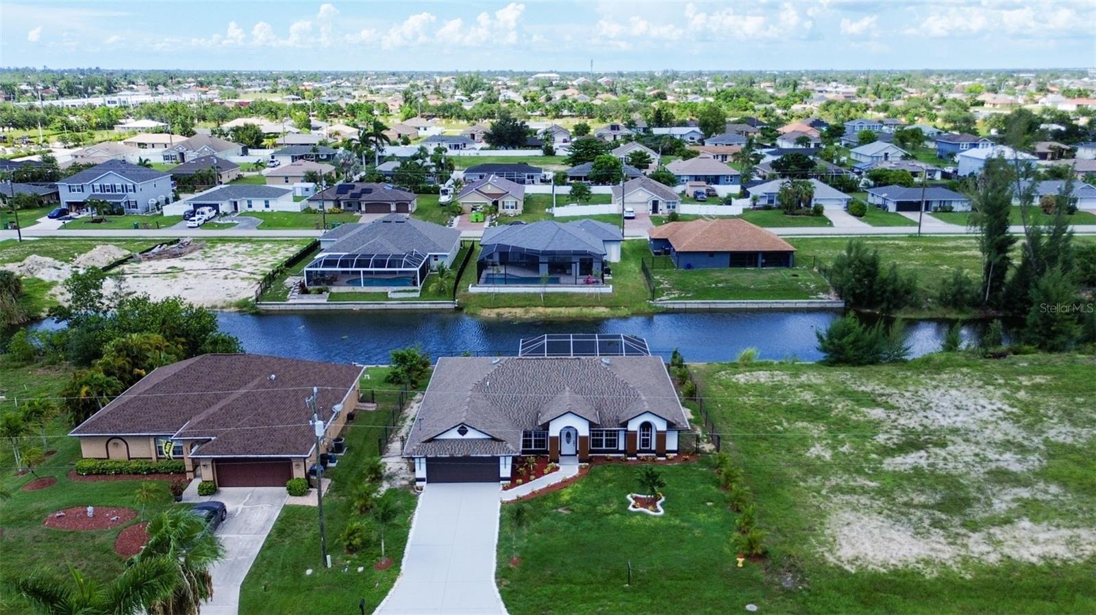 619 SW 26 Terrace, Cape Coral, FL 33914 photo