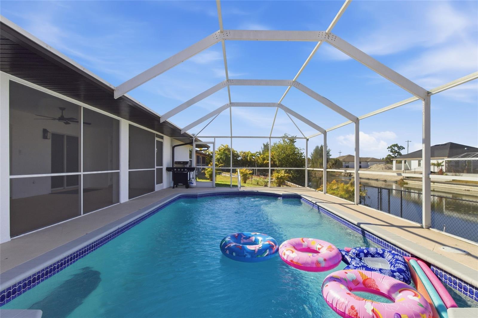 619 SW 26 Terrace, Cape Coral, FL 33914 photo