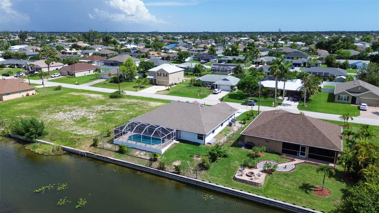 619 SW 26 Terrace, Cape Coral, FL 33914 photo