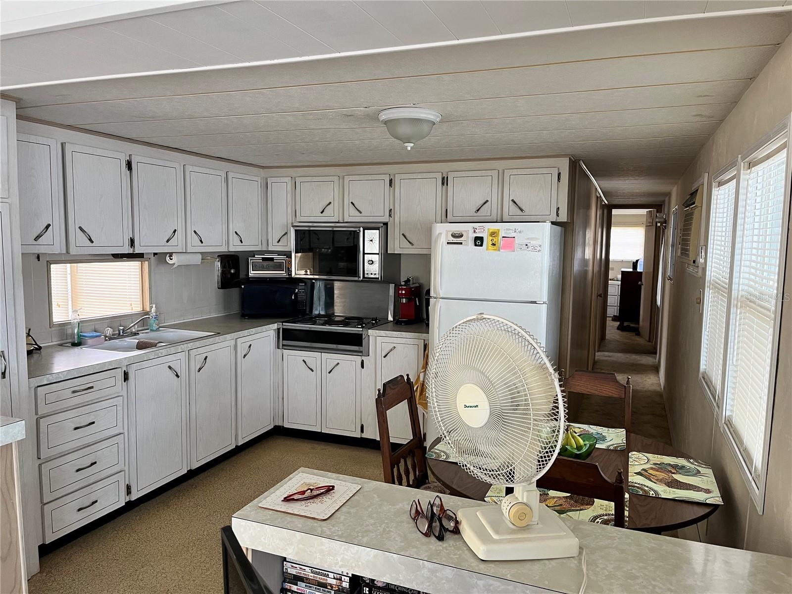 11128 102 Way #225, Largo, FL 33773 photo