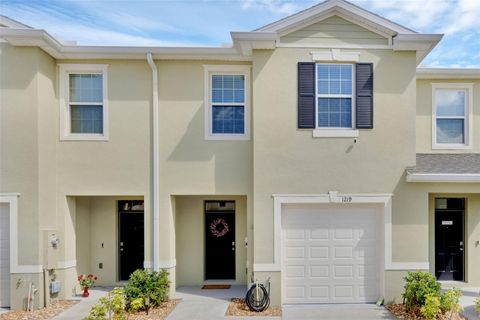 Townhouse in HOWEY IN THE HILLS FL 1219 LIDO DR.jpg