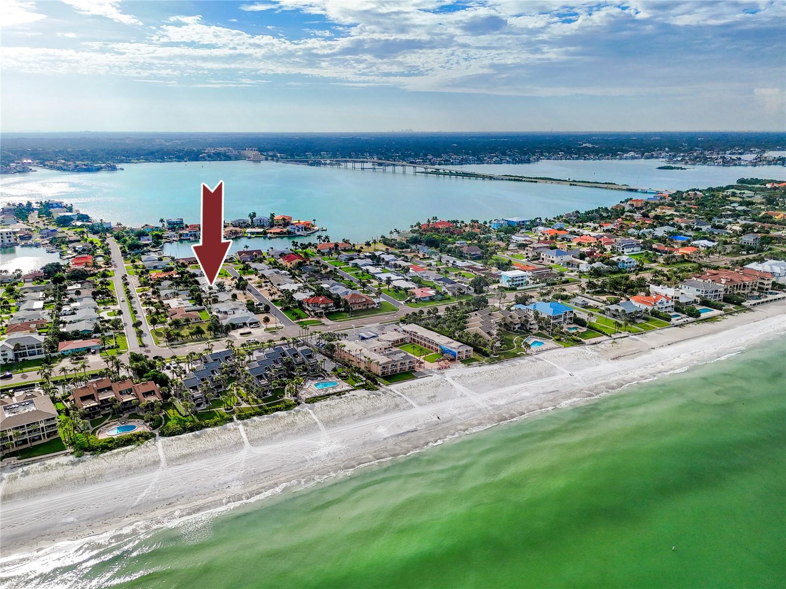 107 21 St, Belleair Beach, FL 33786