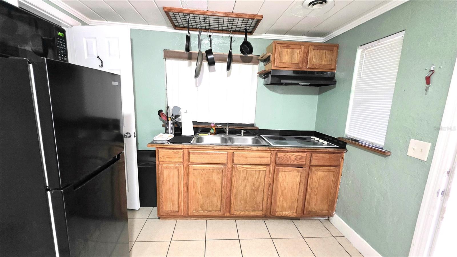 2031 4 St, Sarasota, FL 34237 photo