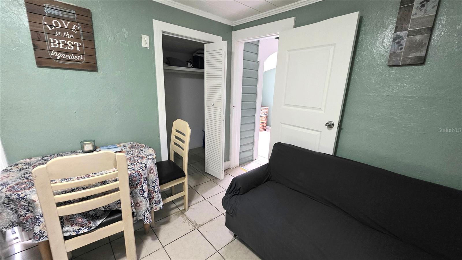 2031 4 St, Sarasota, FL 34237 photo