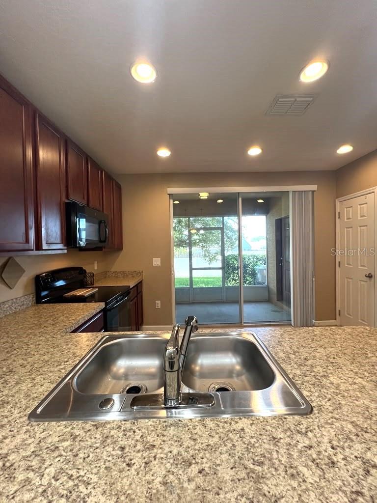1162 Chelsea Dr, Davenport, FL 33897 photo